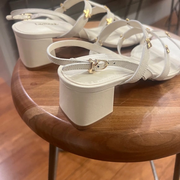 Larroudé Harmony Block Heel Sandals White w/ Gold Sz 9 - Picture 10 of 16